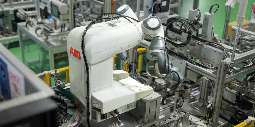ABB YuMi cobots alleviate workforce shortages for aluminium supplier
