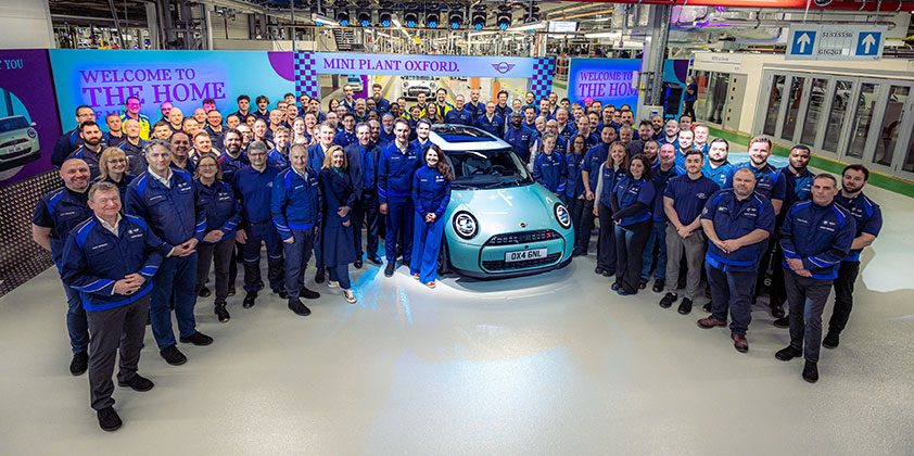 MINI Plant Oxford celebrates start of production of New MINI Cooper